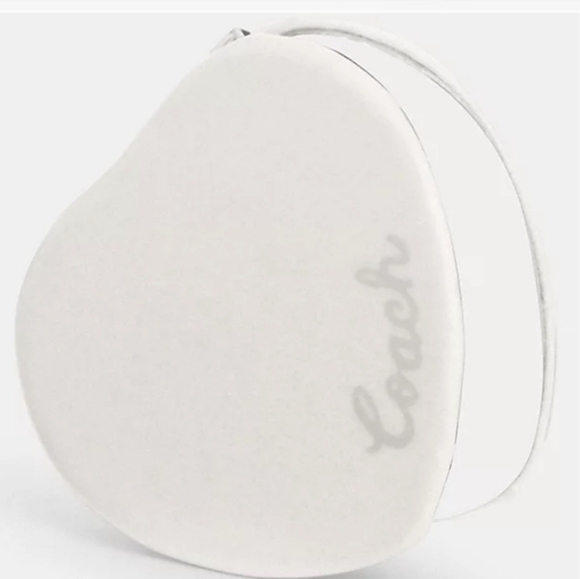 🌿SOLD 🌿Coach Heart-Shaped White Accessory - Picture 2 of 3